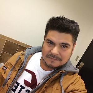 Meet your Posher, Ernesto